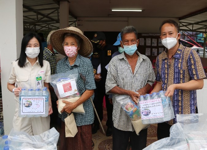 Canon Hi-Tech helps flood victims at community surrounding 3